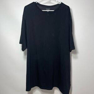 Roundtree and York tee
